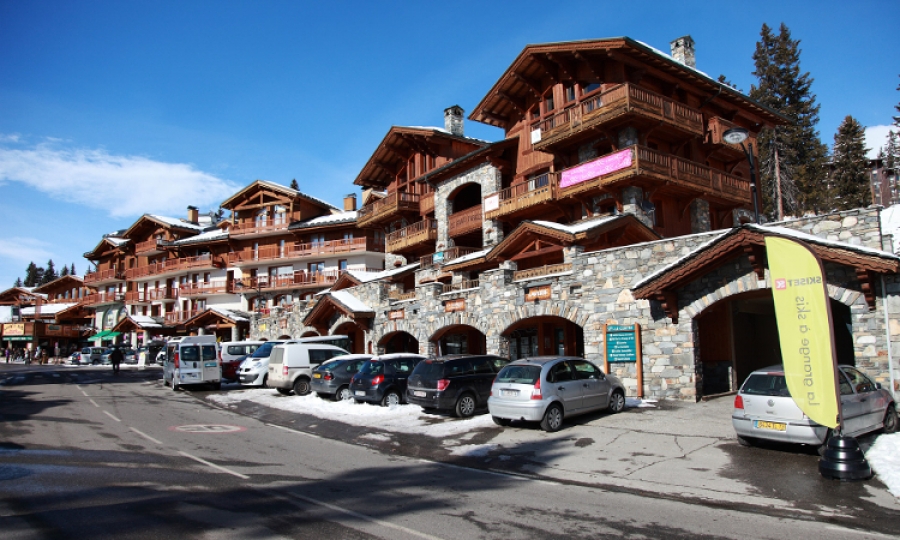 Exploring the Ski Slopes of La Rosiere On Family Adventure Holidays