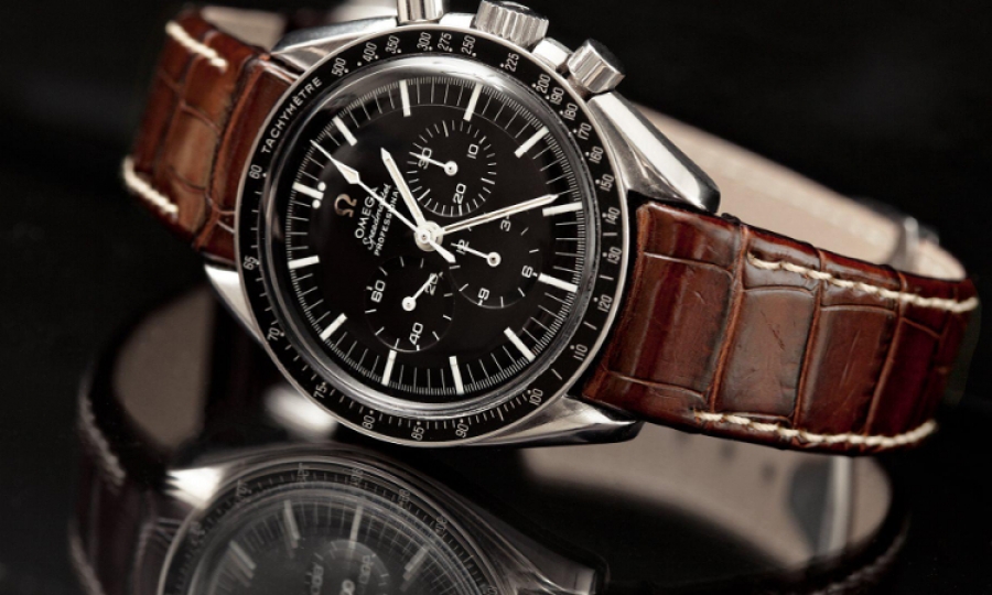 OMEGA celebrates two icons of Space Exploration